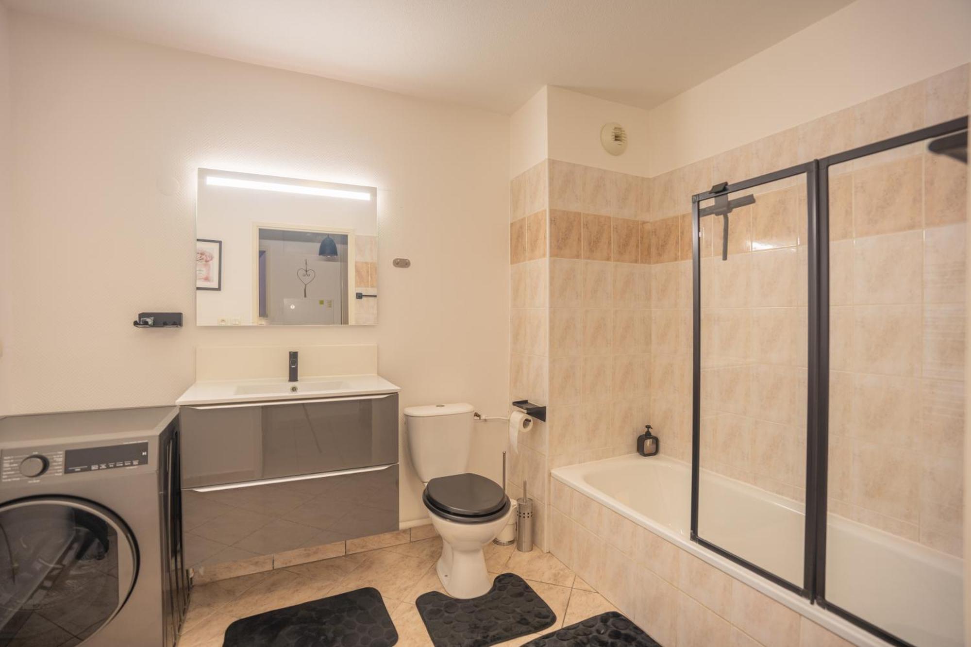 Appartement Tout Equipe A 3 Min Gare Annemasse - Ideal Famille Ou Pro - Parking Inclus Віль-ла-Гран Екстер'єр фото